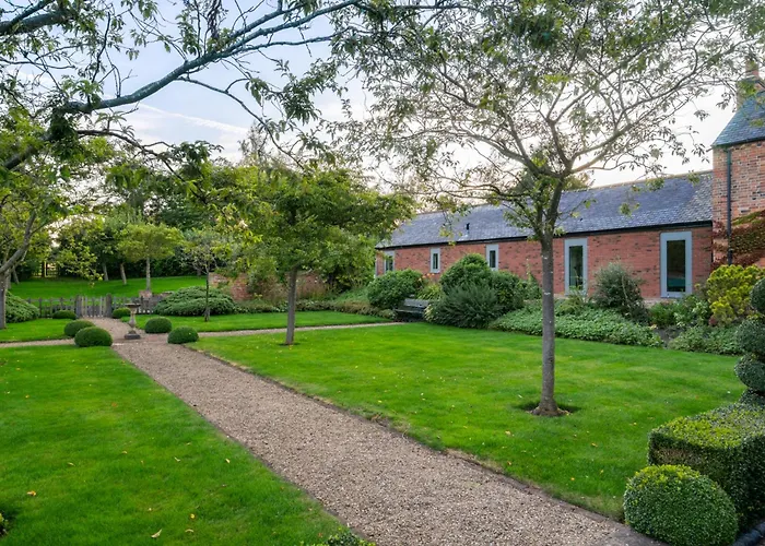 14 Acres - Luxury Countryside Retreats